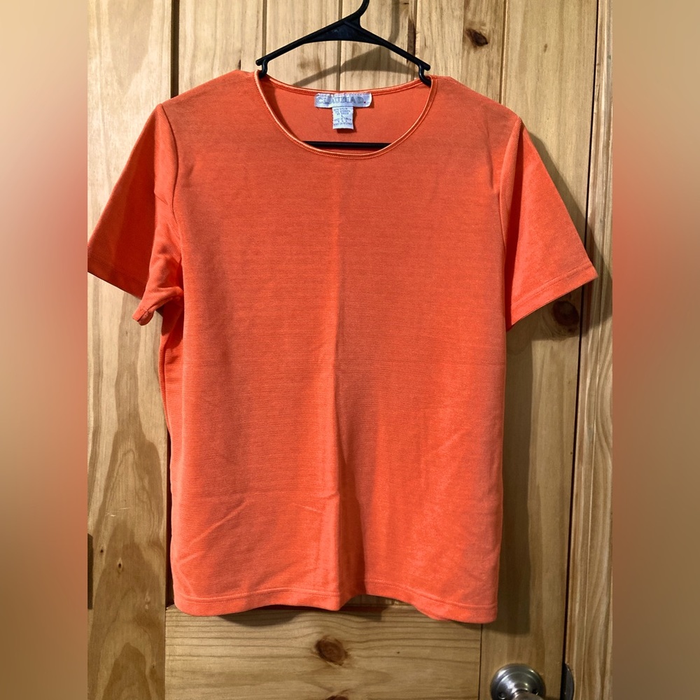 Claudia D. size L bright orange stretch t-shirt
